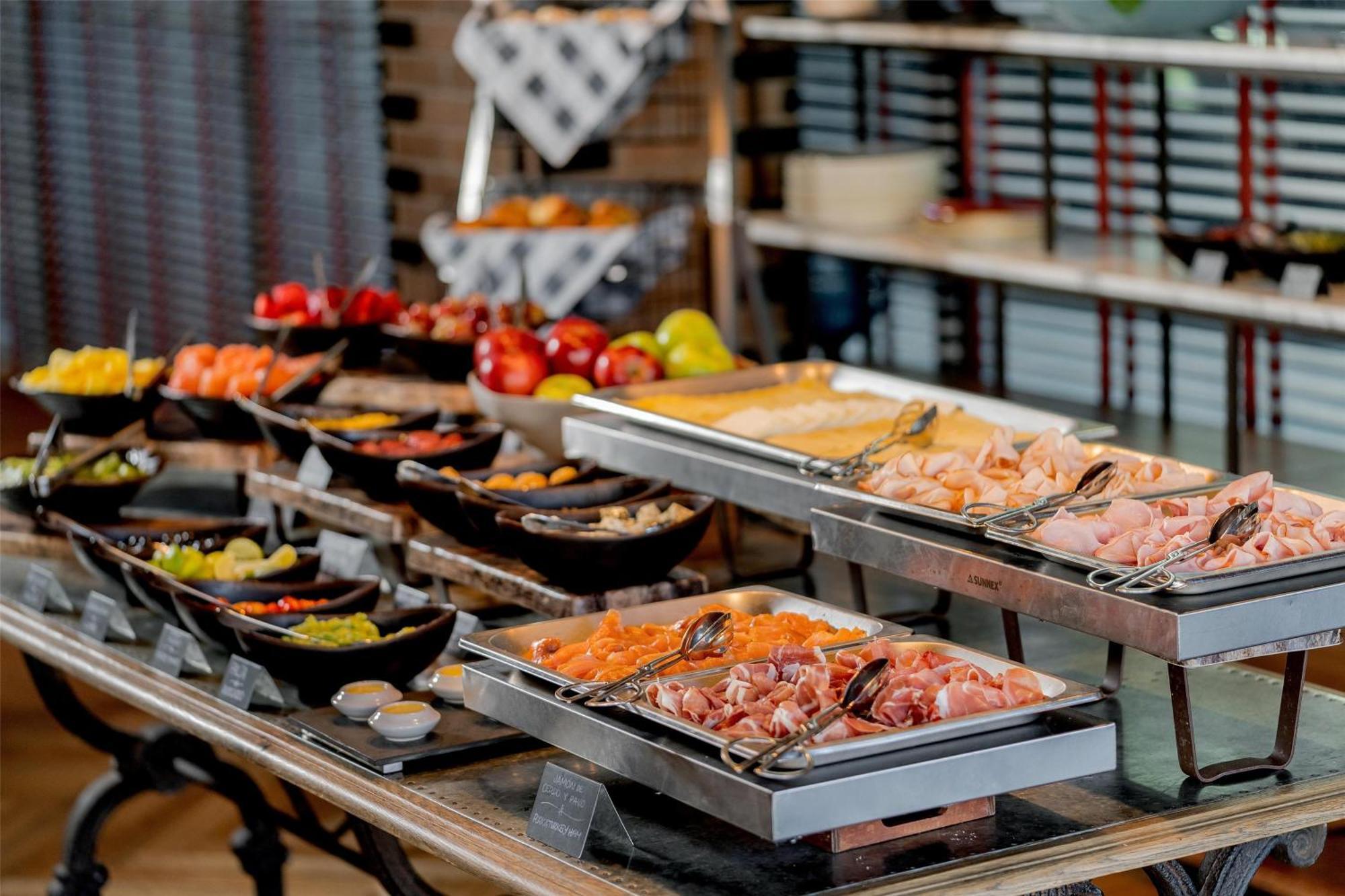 Hyatt Centric Las Condes Сантьяго Экстерьер фото
